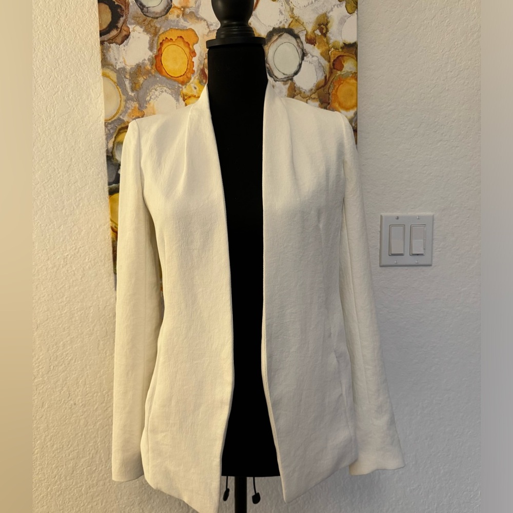 Babaton size 4 white jacket